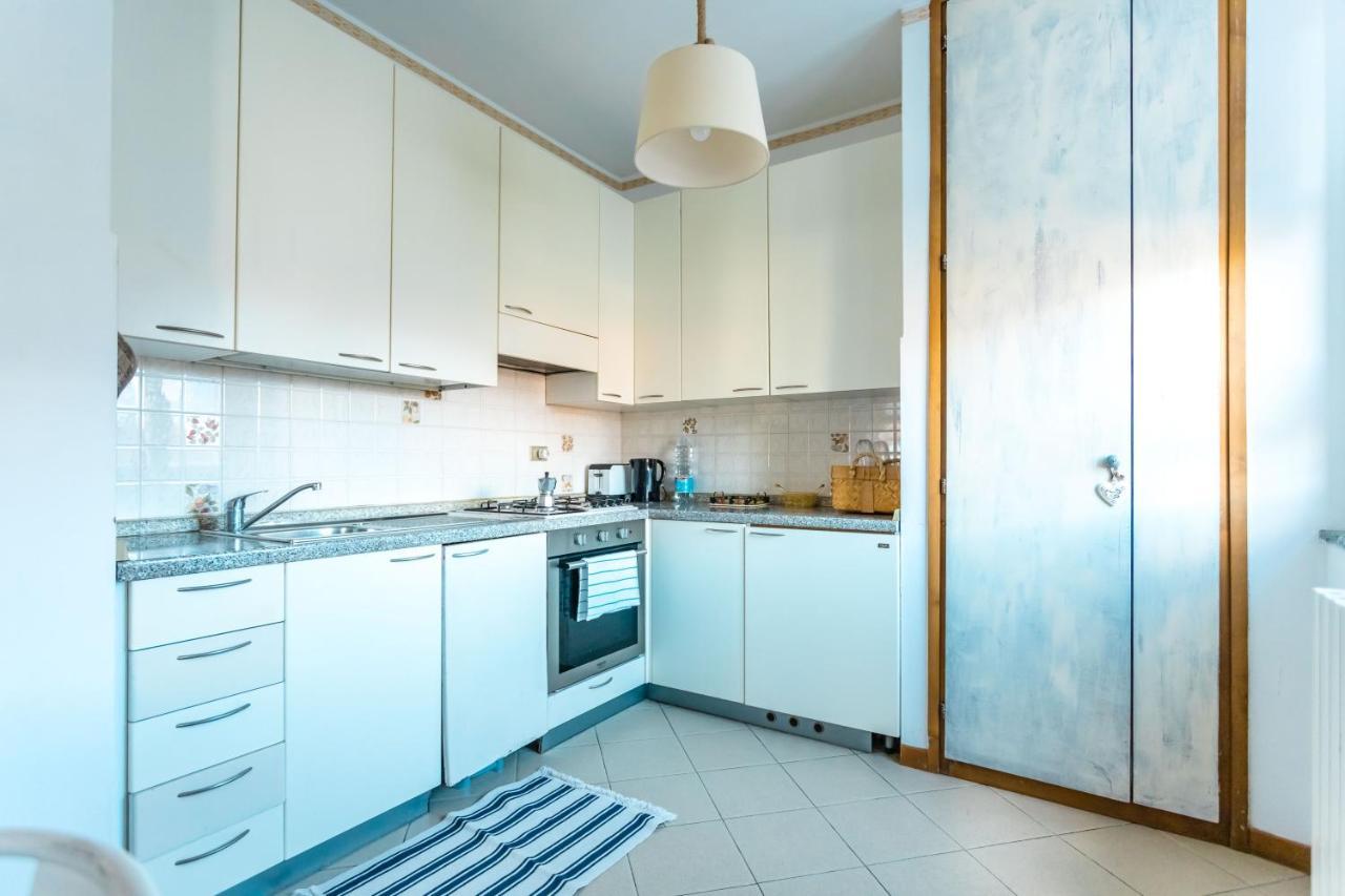 Porto Azzurro Apartment Βαρένα Εξωτερικό φωτογραφία